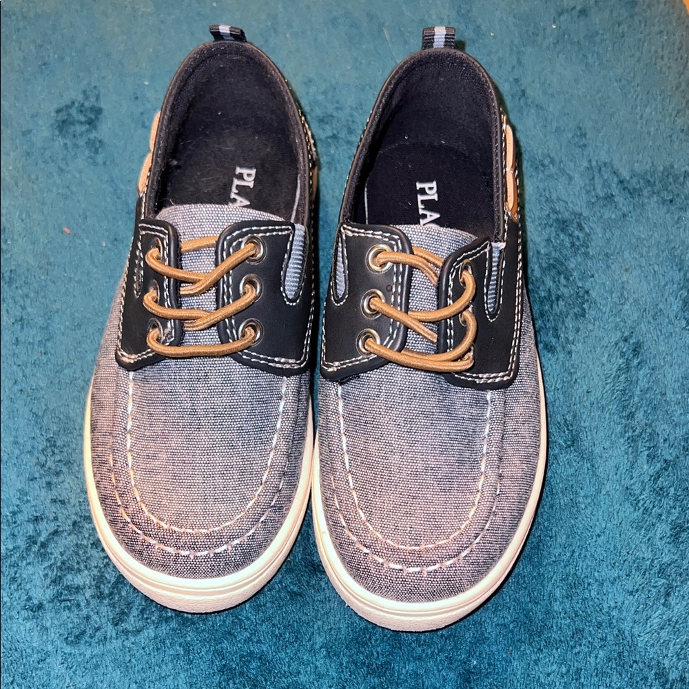 The Children's Place Black and Tan Kids Sneakers Size 9C